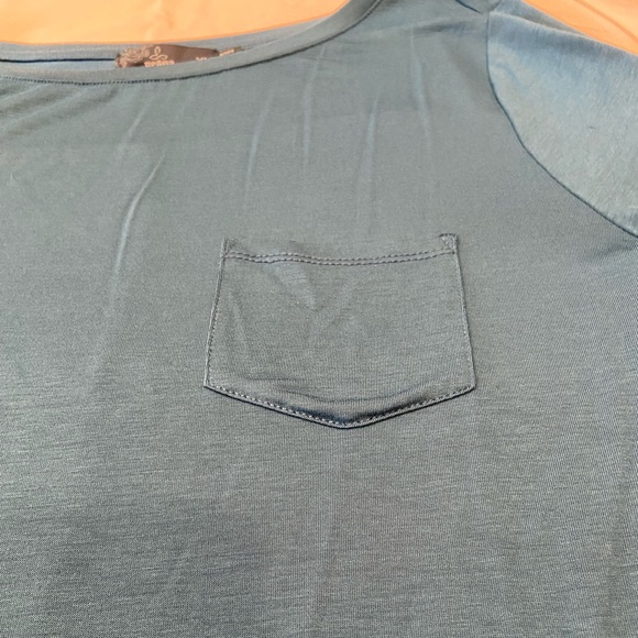 Prana long sleeved t-shirt - Picture 2 of 3